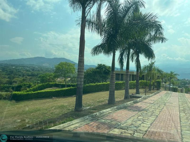 Duplex, Triplex and Fourplex Images