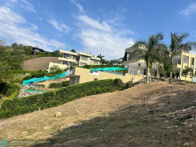 Duplex, Triplex and Fourplex Images