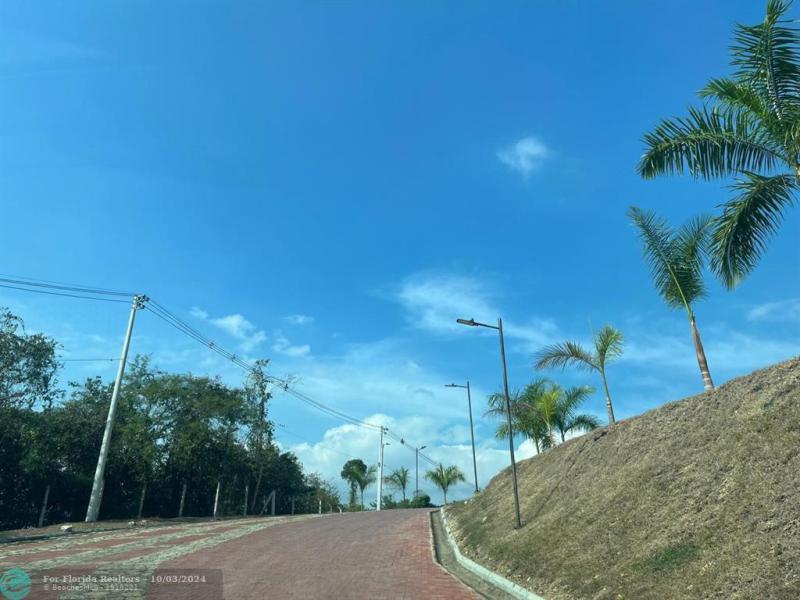 Duplex, Triplex and Fourplex Images