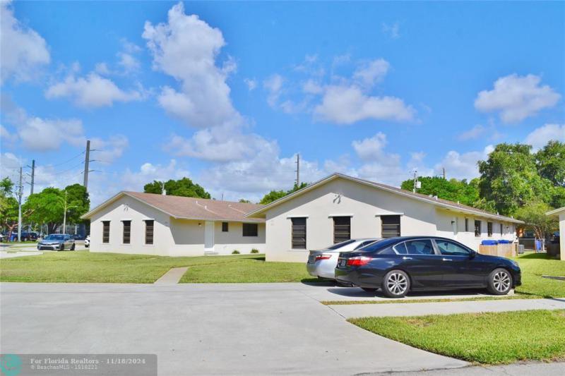Duplex, Triplex and Fourplex Images