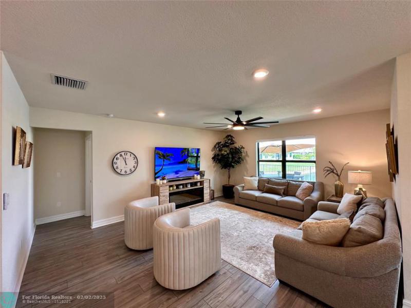  Single Family Homes Photo 17: 3165 Tamarind Drive  Lauderdale Lakes,  FL 33311