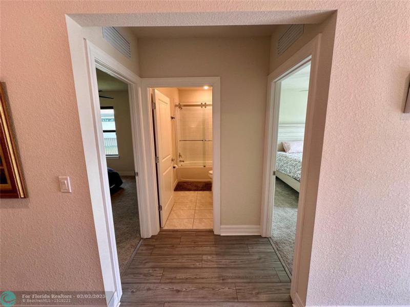  Single Family Homes Photo 7: 3165 Tamarind Drive  Lauderdale Lakes,  FL 33311