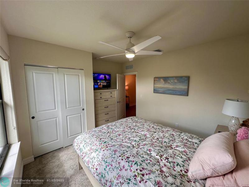  Single Family Homes Photo 9: 3165 Tamarind Drive  Lauderdale Lakes,  FL 33311