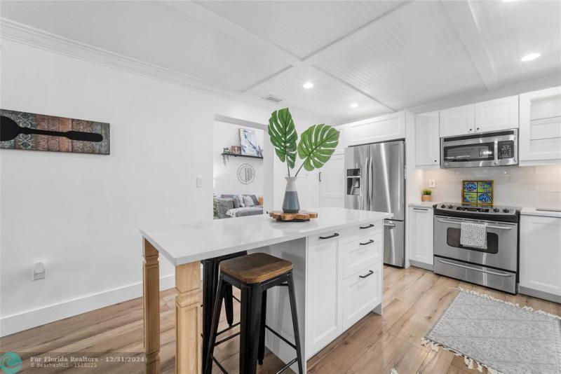  Single Family Homes Photo 16: 1328 SW 151st Way  Sunrise,  FL 33326