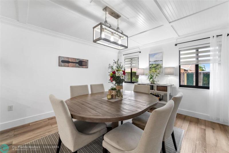  Single Family Homes Photo 17: 1328 SW 151st Way  Sunrise,  FL 33326