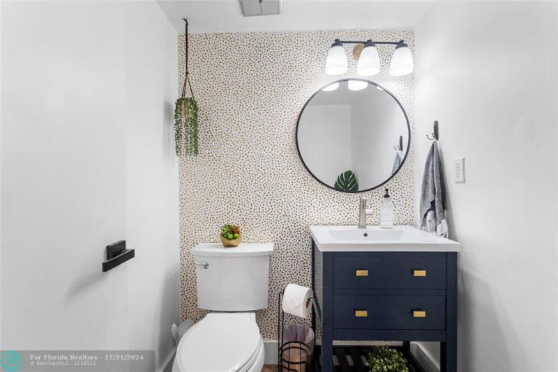  Single Family Homes Photo 20: 1328 SW 151st Way  Sunrise,  FL 33326