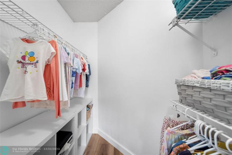  Single Family Homes Photo 29: 1328 SW 151st Way  Sunrise,  FL 33326