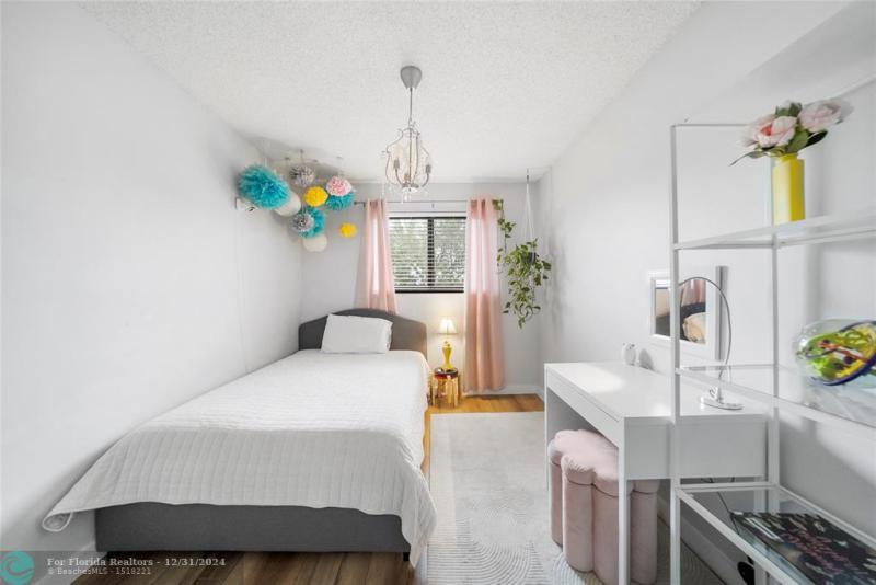  Single Family Homes Photo 30: 1328 SW 151st Way  Sunrise,  FL 33326