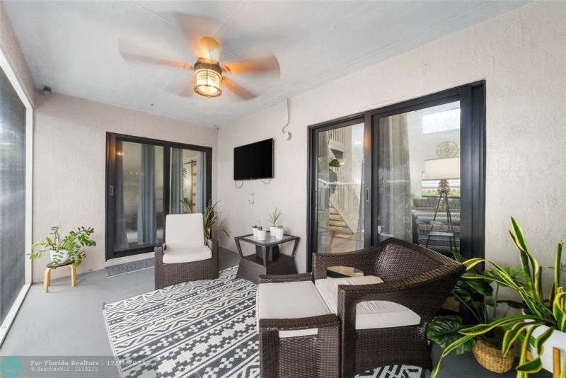  Single Family Homes Photo 41: 1328 SW 151st Way  Sunrise,  FL 33326