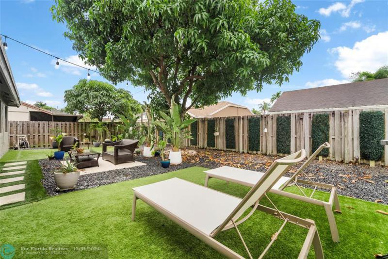  Single Family Homes Photo 46: 1328 SW 151st Way  Sunrise,  FL 33326