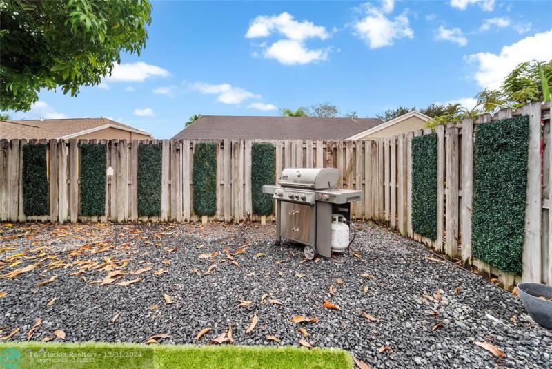  Single Family Homes Photo 47: 1328 SW 151st Way  Sunrise,  FL 33326