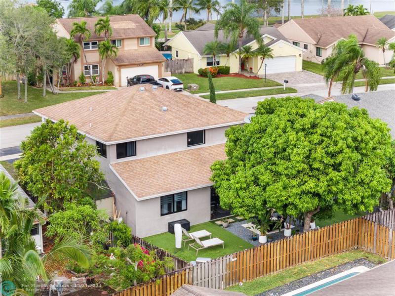  Single Family Homes Photo 57: 1328 SW 151st Way  Sunrise,  FL 33326