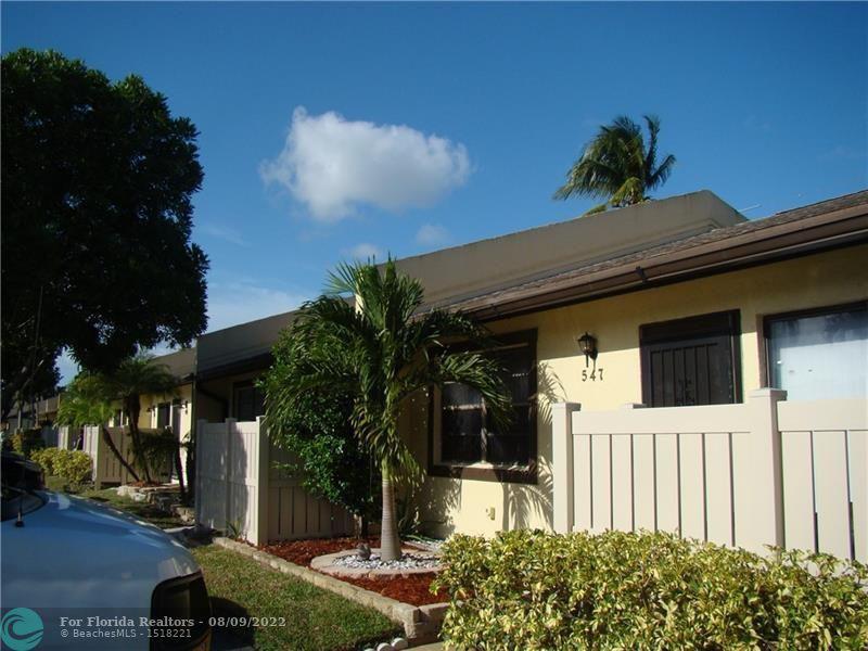  Condo & Townhome Photos