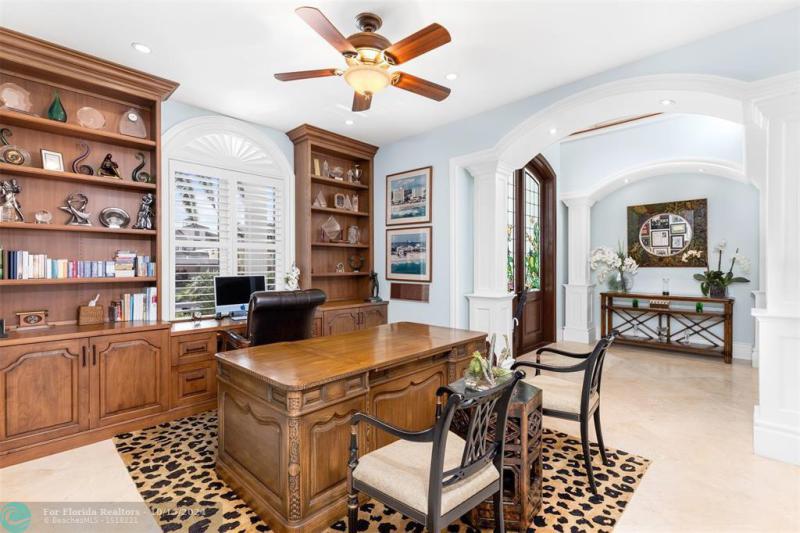  Single Family Homes Photo 11: 1739 SE 11th St  Fort Lauderdale,  FL 33316