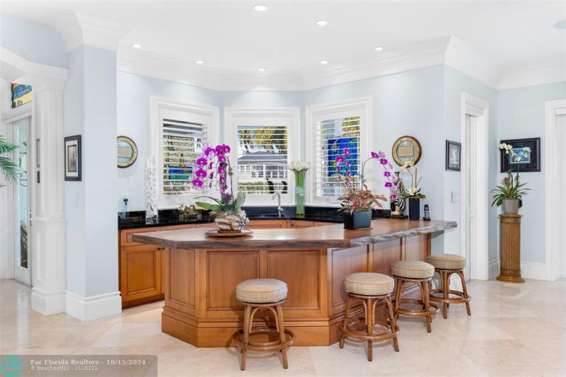  Single Family Homes Photo 15: 1739 SE 11th St  Fort Lauderdale,  FL 33316