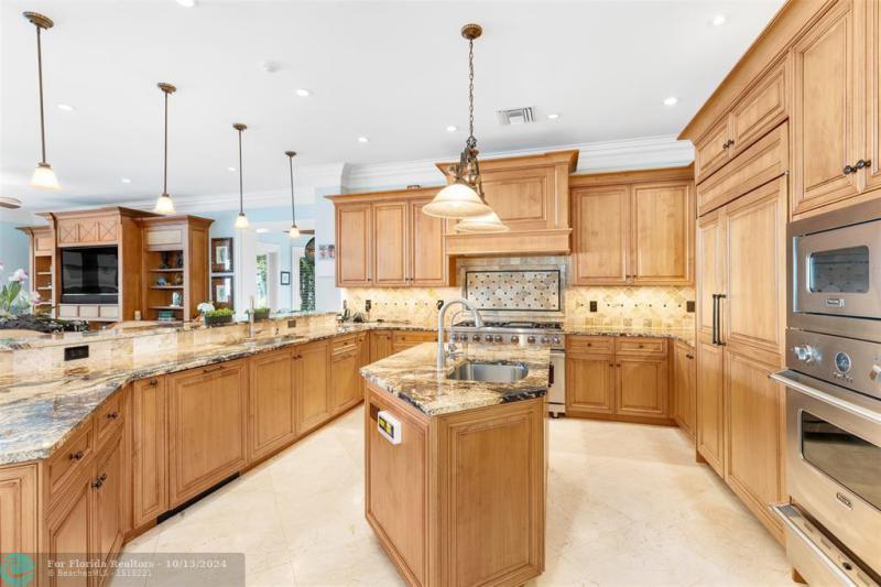  Single Family Homes Photo 23: 1739 SE 11th St  Fort Lauderdale,  FL 33316