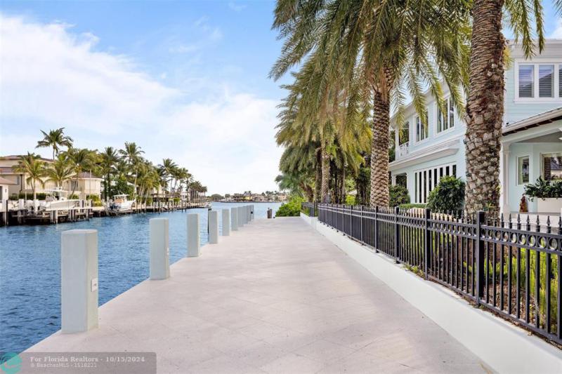  Single Family Homes Photo 61: 1739 SE 11th St  Fort Lauderdale,  FL 33316