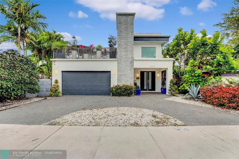 First Photo for Home For Sale at 2502 NE 6th Ave Wilton Manors, FL. 33305