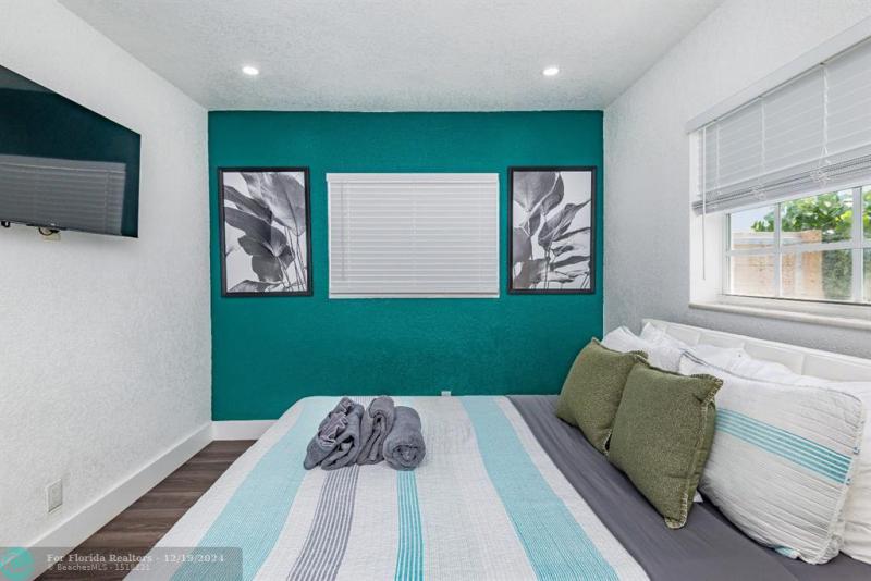 Duplex, Triplex and Fourplex Images