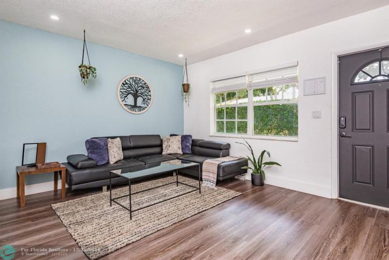 Duplex, Triplex and Fourplex Images