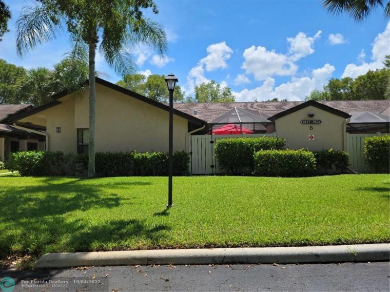  Condo & Townhome Photos