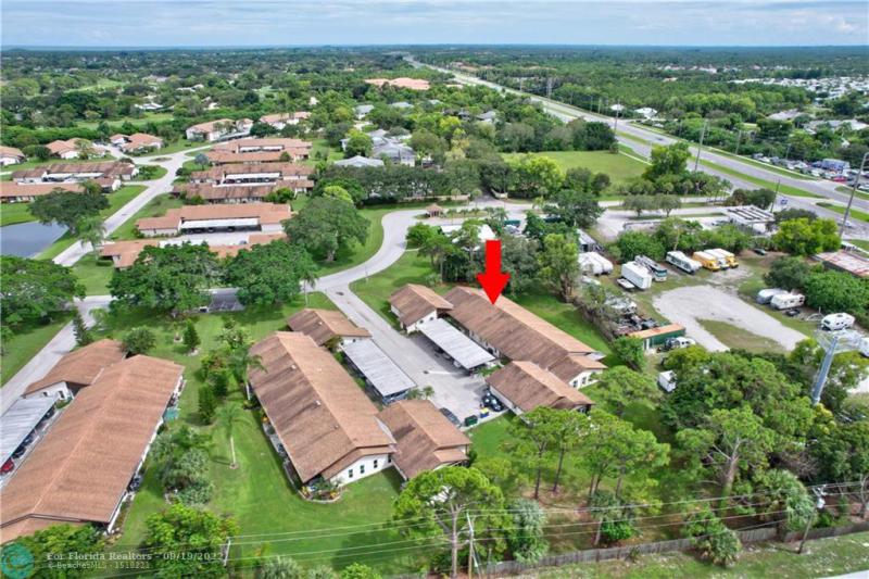  Condo & Townhome Photos