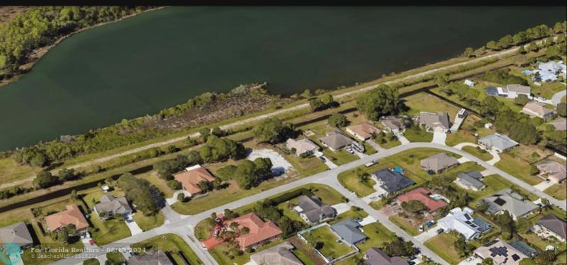 Duplex, Triplex and Fourplex Images