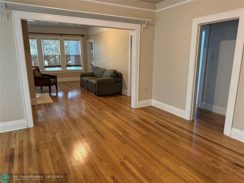 Duplex, Triplex and Fourplex Images