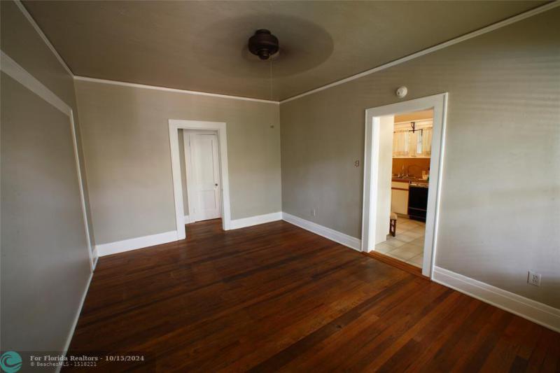 Duplex, Triplex and Fourplex Images