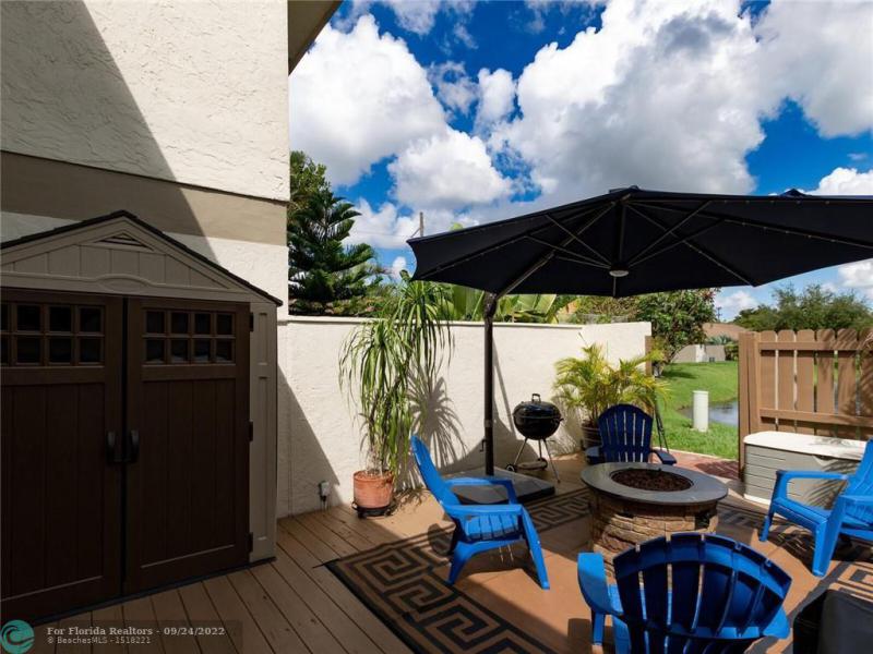  Condo & Townhome Photos
