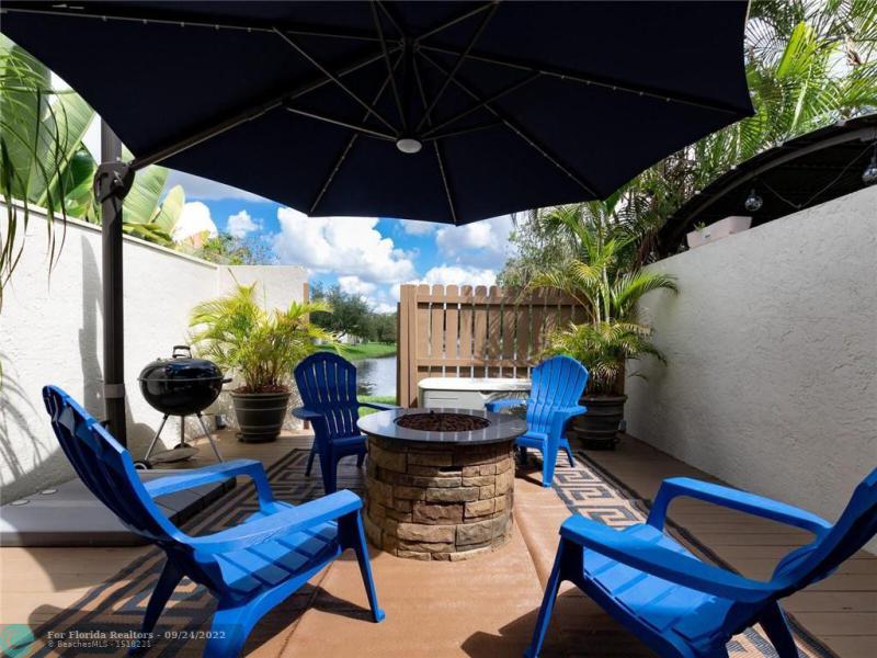  Condo & Townhome Photos