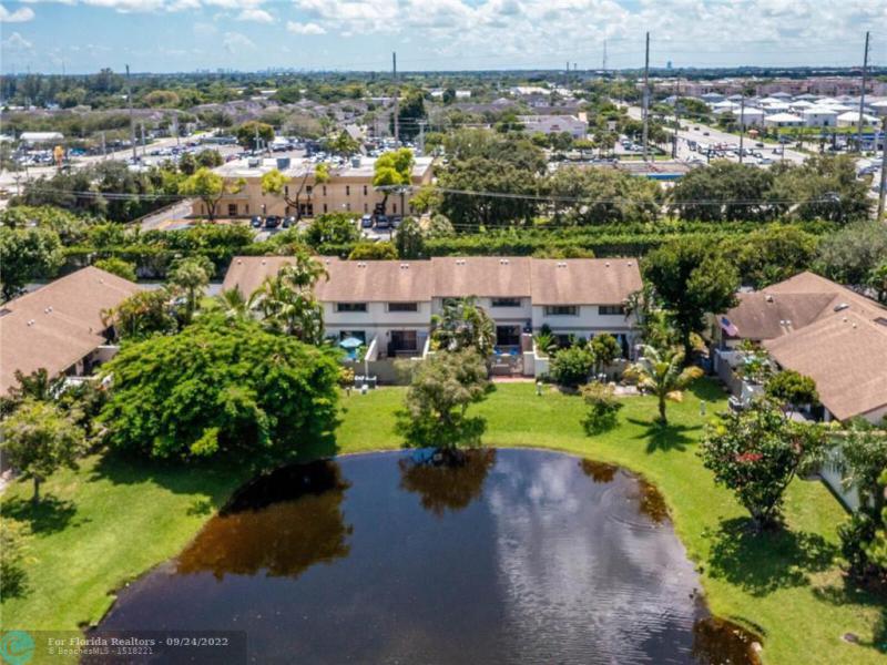  Condo & Townhome Photos