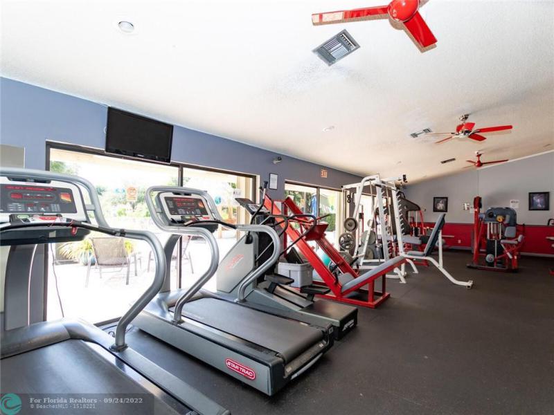  Condo & Townhome Photos