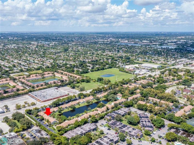  Condo & Townhome Photos