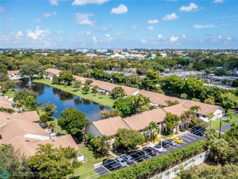  Condo & Townhome Photos