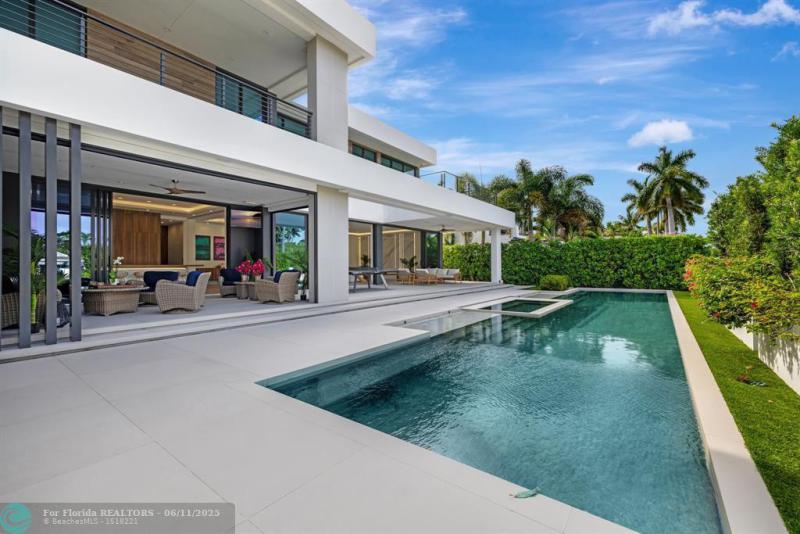  Single Family Homes Photo 41: 31 Pelican Dr  Fort Lauderdale,  FL 33301