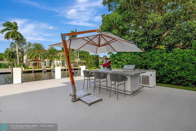  Single Family Homes Photo 46: 31 Pelican Dr  Fort Lauderdale,  FL 33301