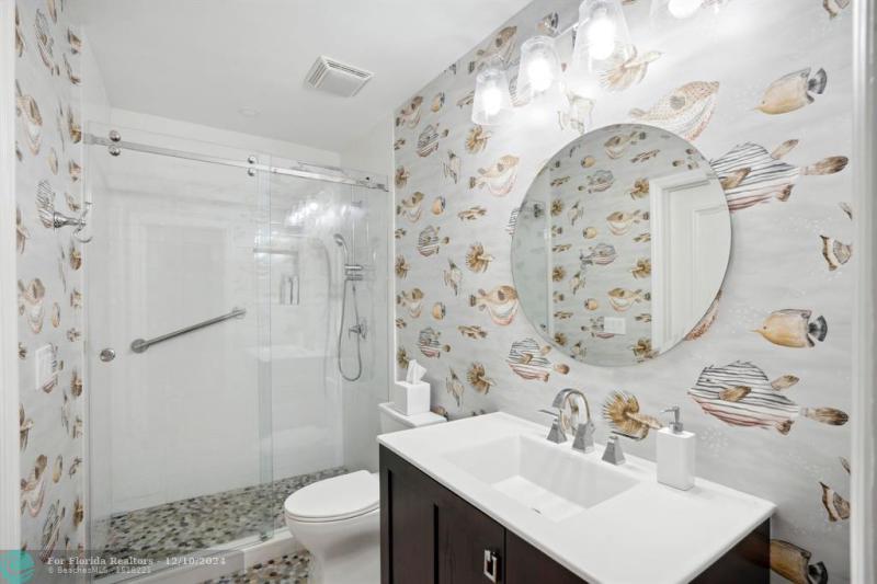  Single Family Homes Photo 17: 90 Compass Ln  Fort Lauderdale,  FL 33308