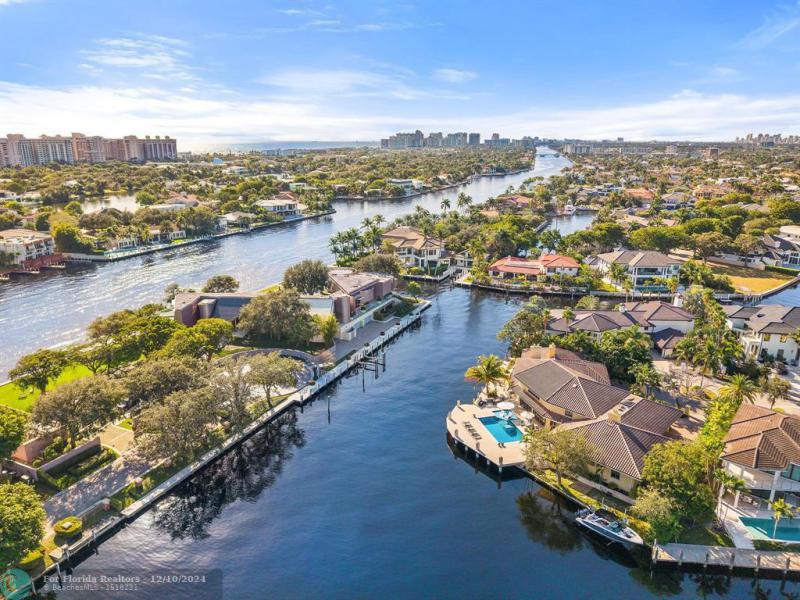  Single Family Homes Photo 19: 90 Compass Ln  Fort Lauderdale,  FL 33308