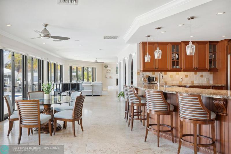  Single Family Homes Photo 6: 90 Compass Ln  Fort Lauderdale,  FL 33308