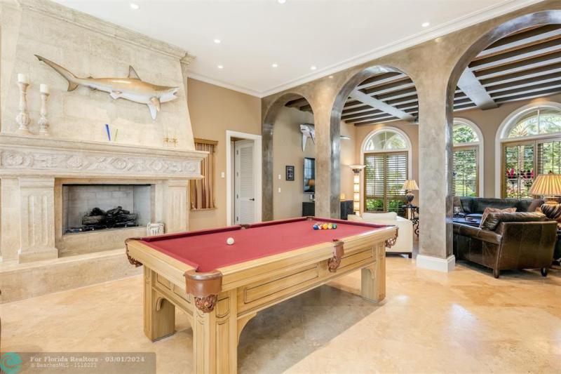  Single Family Homes Photo 13: 2 PELICAN DR  Fort Lauderdale,  FL 33301