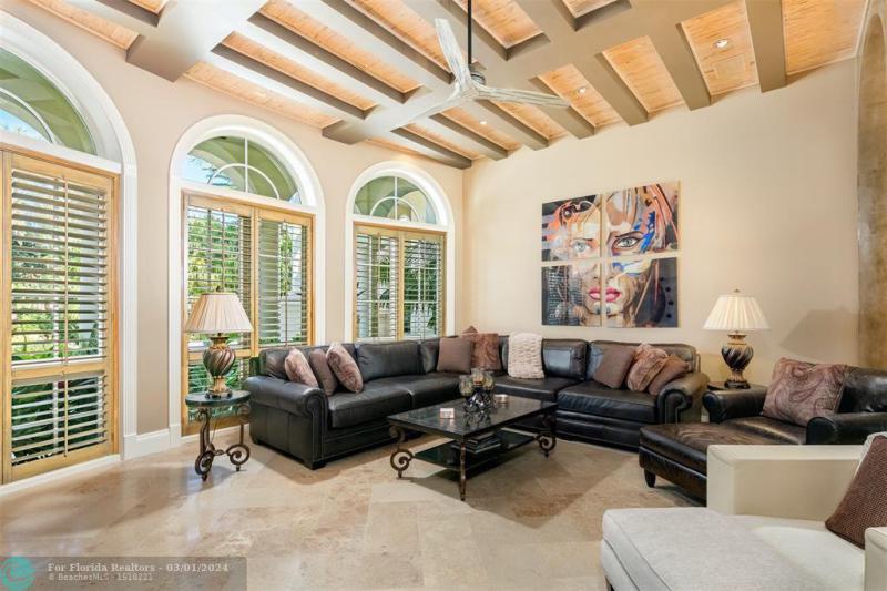  Single Family Homes Photo 14: 2 PELICAN DR  Fort Lauderdale,  FL 33301