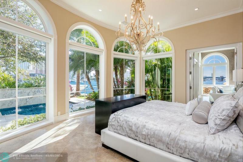  Single Family Homes Photo 19: 2 PELICAN DR  Fort Lauderdale,  FL 33301