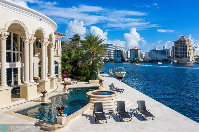  Single Family Homes Photo 39: 2 PELICAN DR  Fort Lauderdale,  FL 33301
