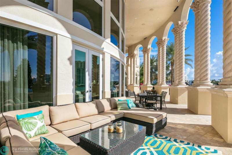  Single Family Homes Photo 40: 2 PELICAN DR  Fort Lauderdale,  FL 33301