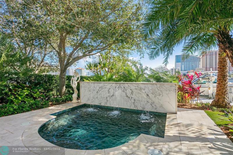  Single Family Homes Photo 43: 2 PELICAN DR  Fort Lauderdale,  FL 33301