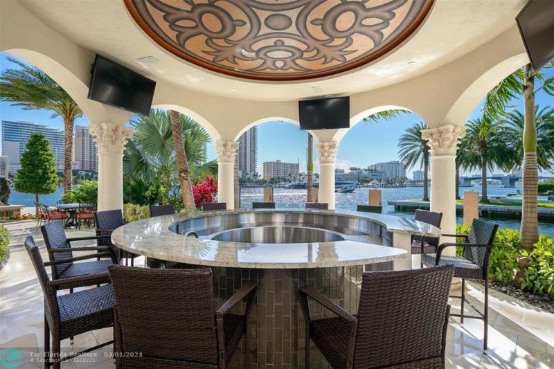  Single Family Homes Photo 46: 2 PELICAN DR  Fort Lauderdale,  FL 33301