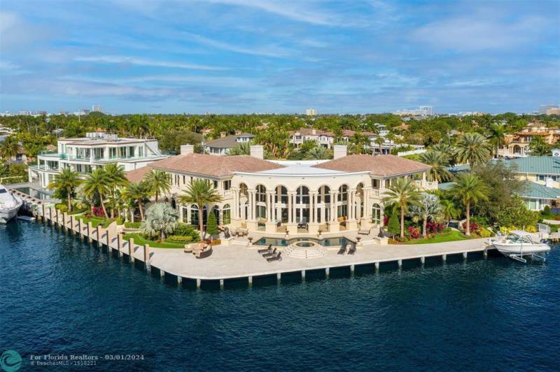  Single Family Homes Photo 5: 2 PELICAN DR  Fort Lauderdale,  FL 33301