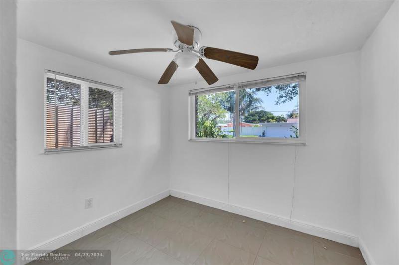  Single Family Homes Photo 34: 3057 NE 15th Ave  Oakland Park,  FL 33334