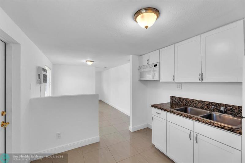  Single Family Homes Photo 36: 3057 NE 15th Ave  Oakland Park,  FL 33334